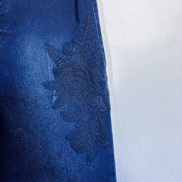 DG2 by Diane Gilman Women's Cotton Blend Dark Wash Jeans with Floral Embroidery - Picture 5 of 6